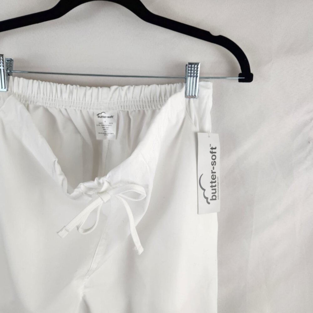 SOLD*****butter soft white scrub pants / flared leg workwear bottoms - Picture 11 of 12